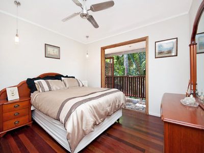 10 Buck Street, Mysterton