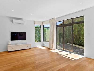 86a Bassett Road, Remuera