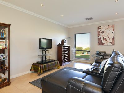 14B Purna Place, Hannans