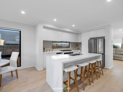 9 Opera Walk, Junction Village