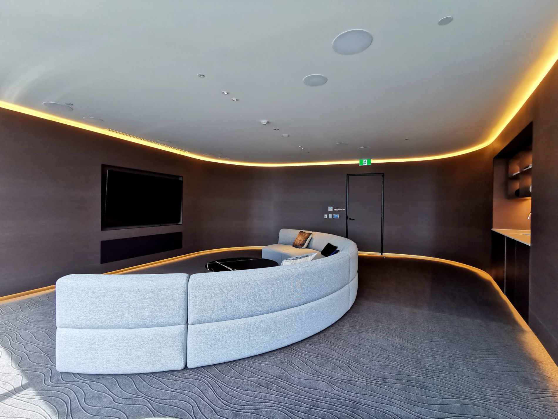 3702 / 103 South Wharf Drive, Docklands