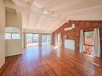 5 Burrawang Crescent, Sunshine Bay