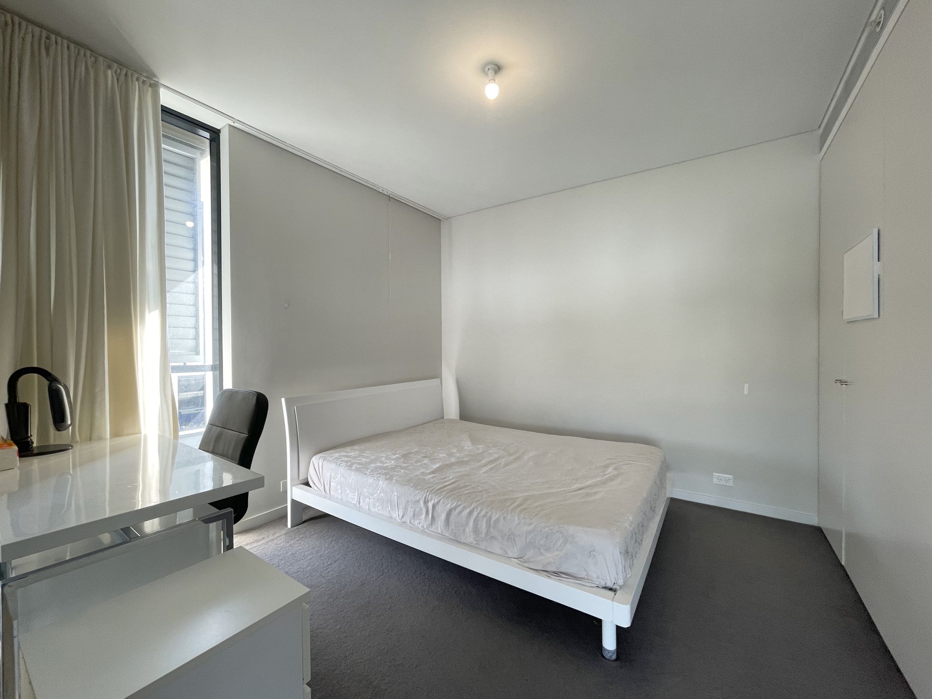 902 / 5 Sterling Circuit, Camperdown