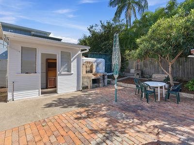 13 Lloyd Street, New Farm