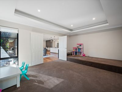 84 Broadway Boulevard, Piara Waters