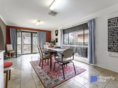 9-11 Clare Avenue, Lockington