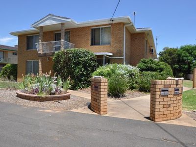 2 / 281  Darling Street, Dubbo