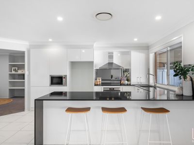 3 Duntroon Close, Hamlyn Terrace