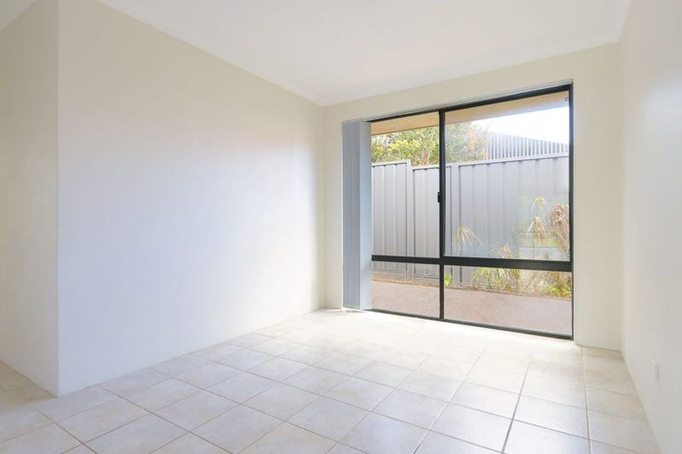 10 Bluefields Parkway , Port Kennedy