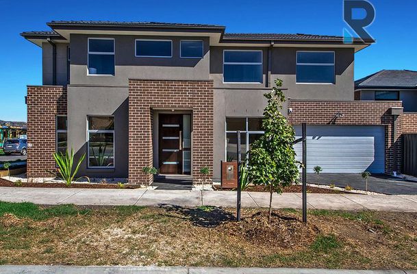 96 Frontier Avenue, Greenvale