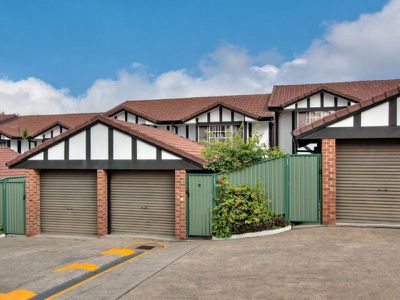 14 / 18 Magellan Drive, Springwood