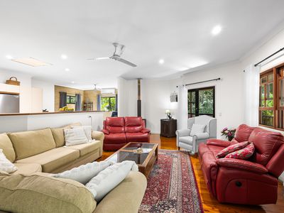 6 Peacock Court, Pomona