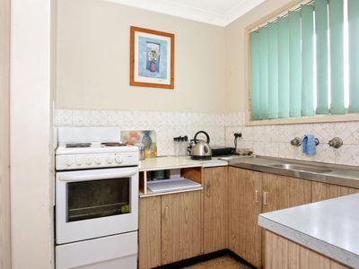 2 Eleanor Road, Oak Flats