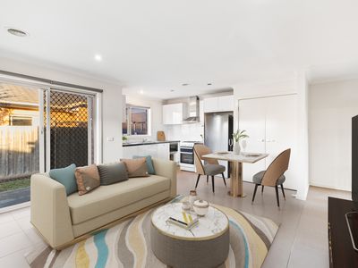 2 / 105 Merton Street, Altona Meadows