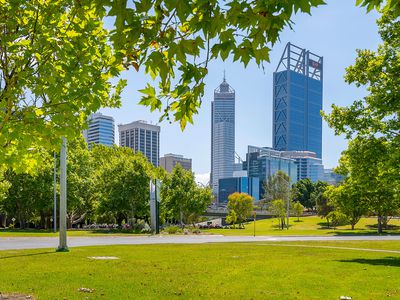 212 / 126-128 Mounts Bay Road, Perth