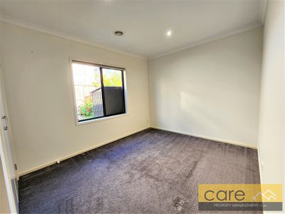 6 Berrima Court, Cranbourne North