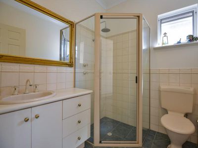 11 Bourke Street, Piccadilly