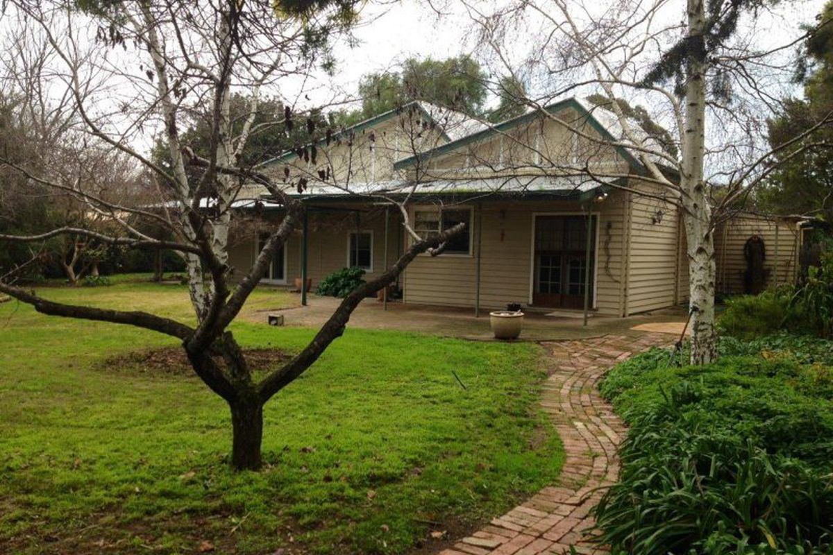 2 Jones Street, Avenel