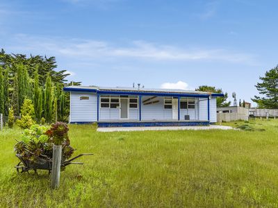 37 Admella Drive, Beachport