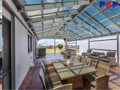 20 Viewbay Court, Lovely Banks