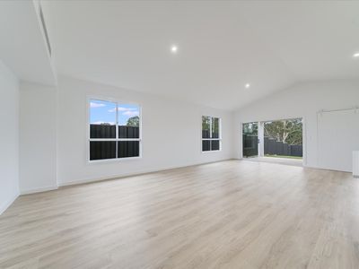 29 Burton Drive, Tahmoor