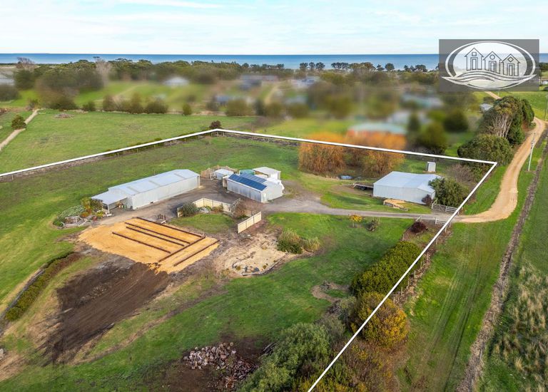 42 Graves Street, Narrawong