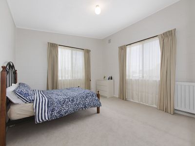 86 Police Road, Springvale