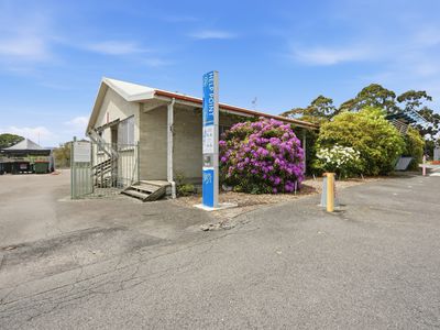 T8 / 75 Newnham Drive, Newnham