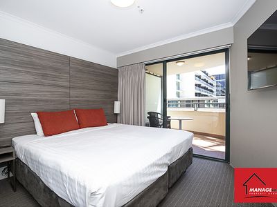 423 / 74 Northbourne Avenue, Braddon