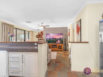 50 Explorer Drive, Thornlie