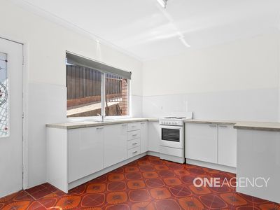 2 / 130 flagstaff Road, Warrawong