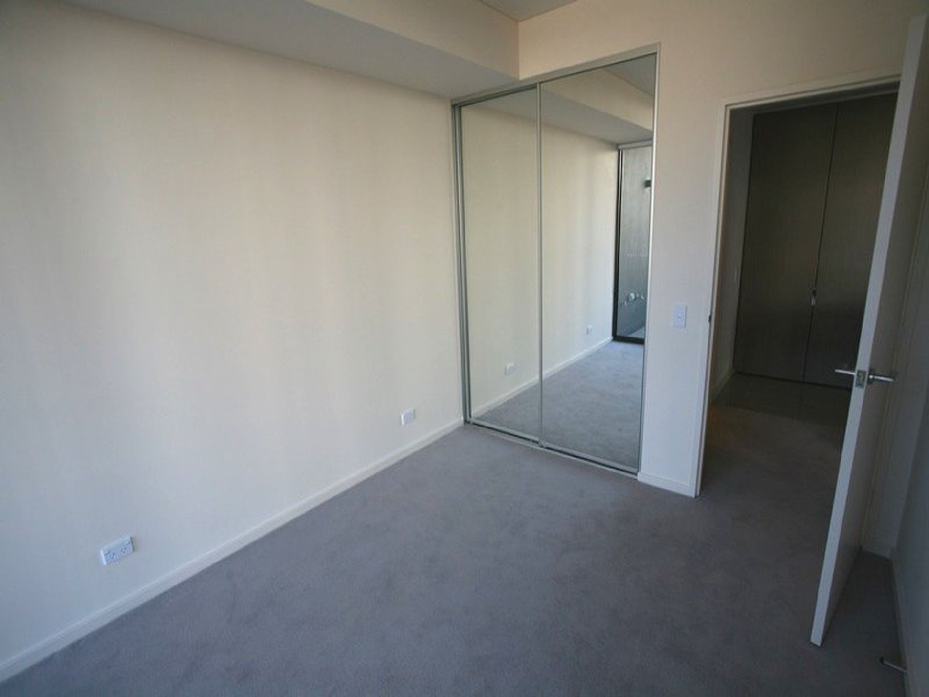 621 / 2B Defries Avenue, Zetland