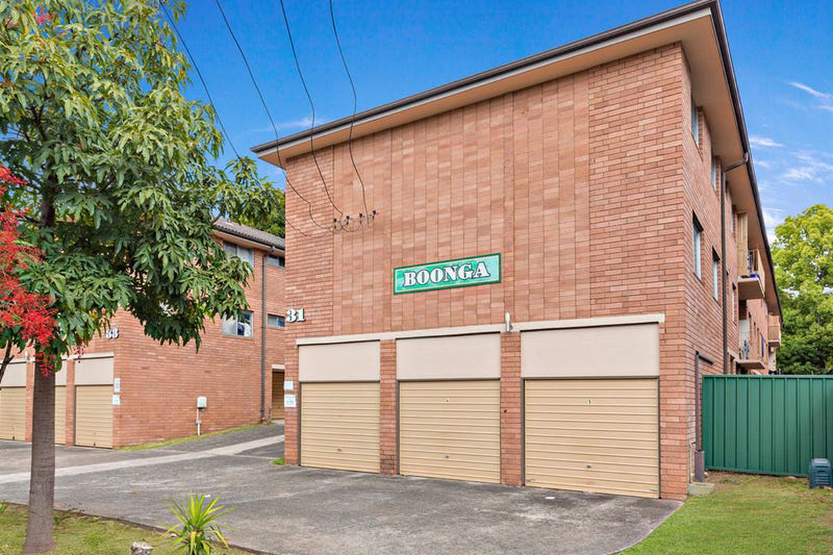 4 / 31-33 Hampstead Road, Homebush West