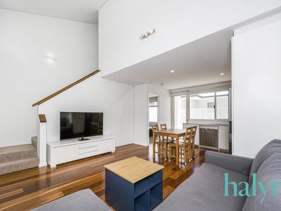 8 / 125 Fairway, Crawley