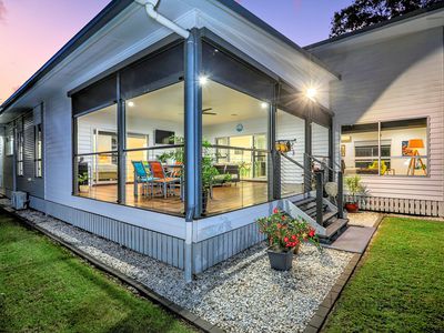 10 PAPERBARK COURT, Woodgate