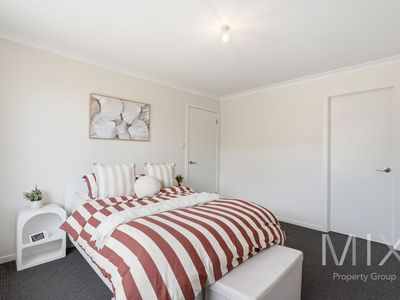 1 / 19 Joseph Link, Brighton