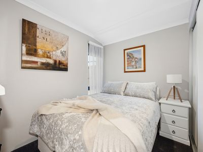 26 Gossan Chase, Piara Waters