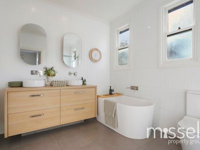 22 Howe Street, Murrumbeena