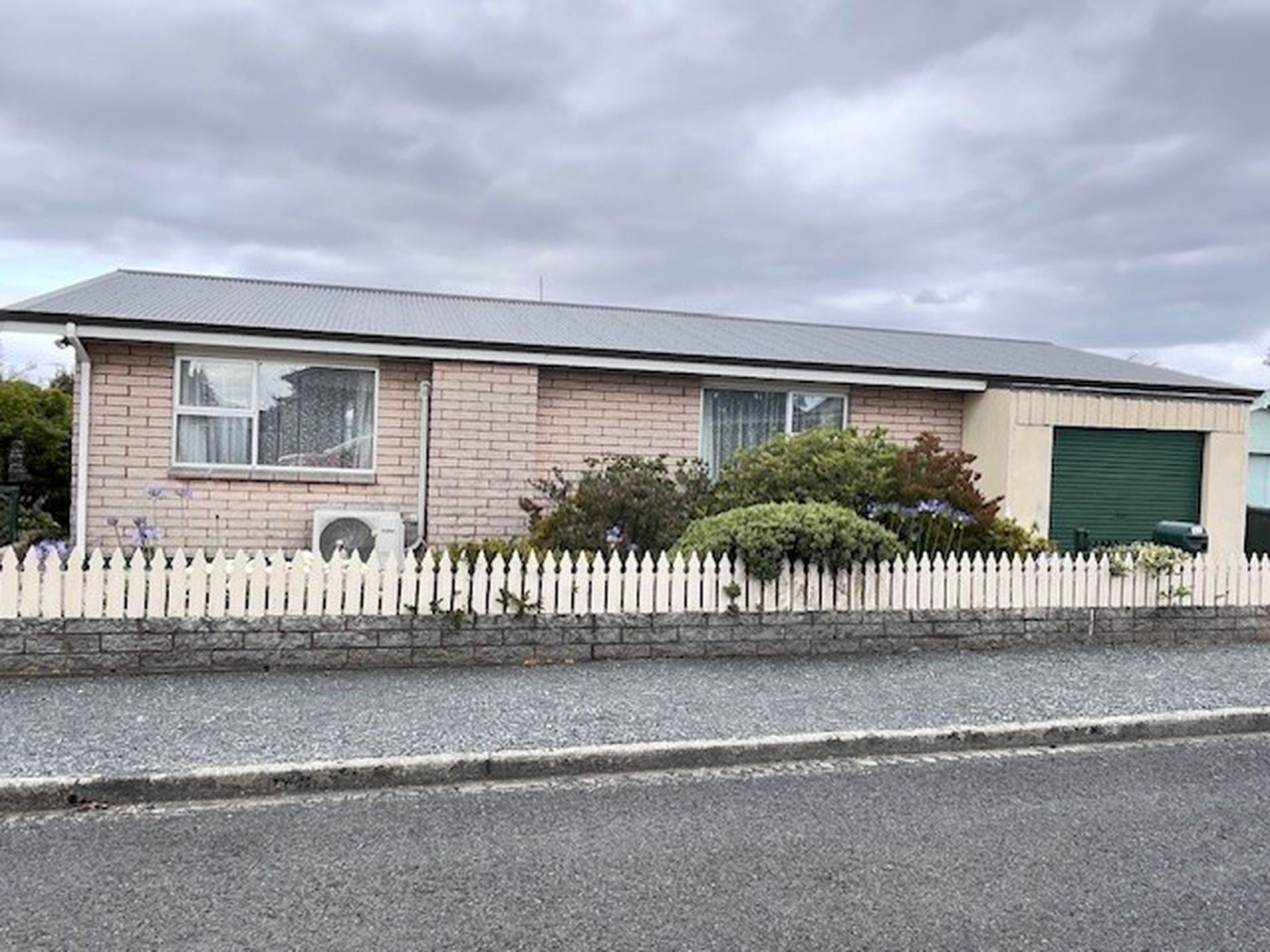 12 Cowper Street, Milton