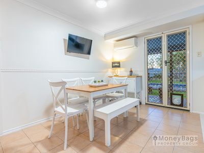 19-23 Crows Ash Court, Flagstone