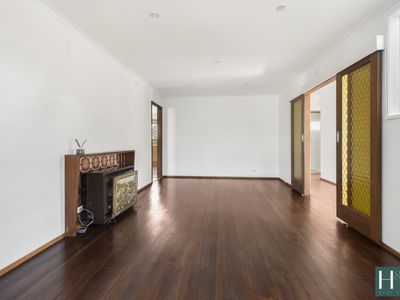 33 Churchill Avenue, Tullamarine