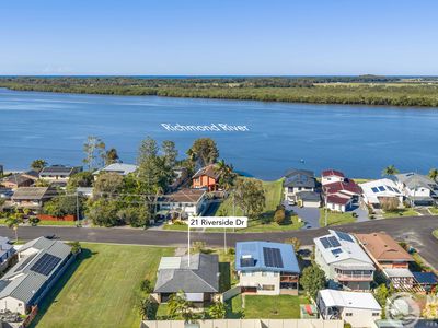 21 Riverside Drive, West Ballina