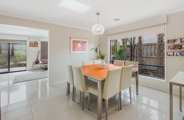 12 Kinloch Grove, Greenvale