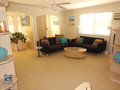 12 Davis Court, Rochedale South