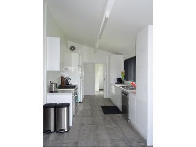 66 Henricks Parade, Mount Warrigal