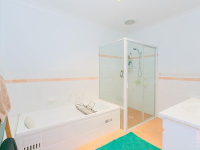 3 / 5 Karla Avenue, Terrigal