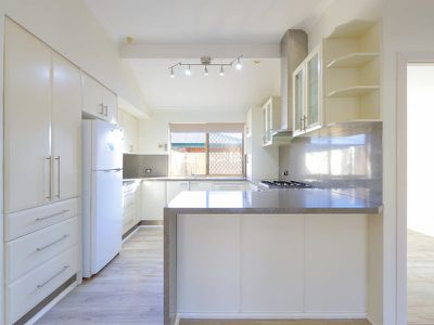 124 The Avenue, Warnbro