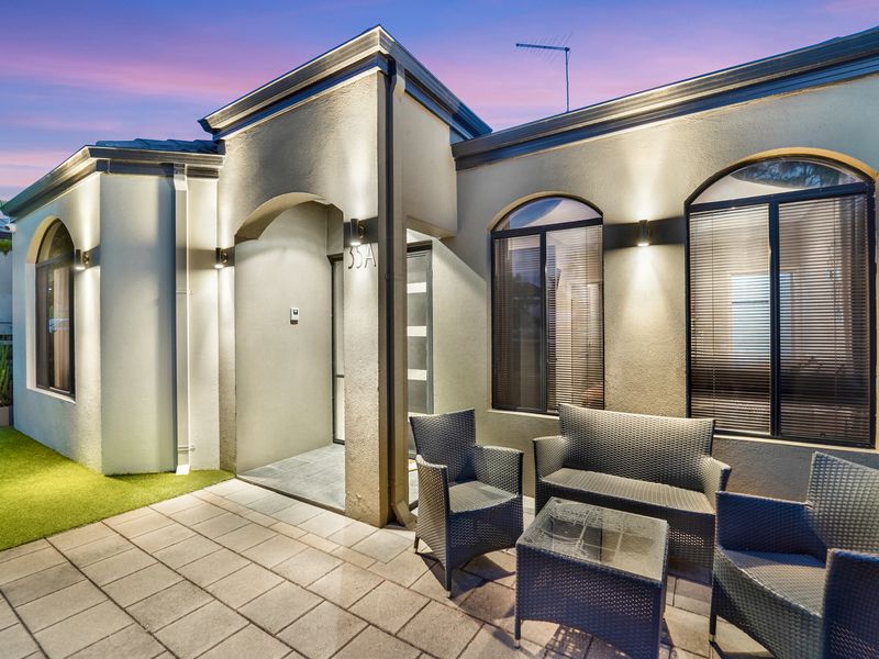 35A Hartfield Way, Westminster