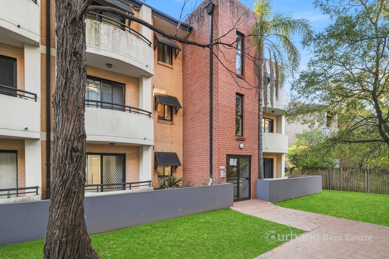 43 / 19 Eastbourne Road, Homebush West