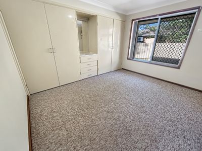 2B Rivergum Place, Dubbo